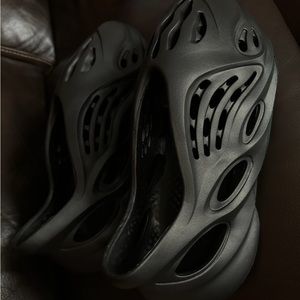 Brand new black Yeezy foam runners